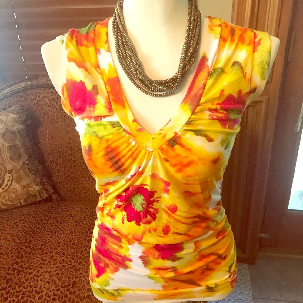 Bright & Beautiful Tank for Summertime 🏖